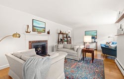 26 Parsonage Ln, Topsfield, MA 01983