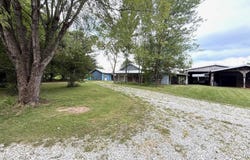 244 Middle Leesville Rd, Bedford, IN 47421