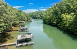 7105 Haw Creek, Gainesville, GA 30506