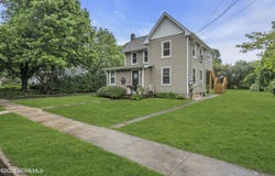 21 Seward Avenue, Toms River, NJ 08753