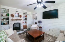 10 Woodsedge Drive, Newington, CT 06111