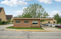 234 Oakton Ave, Pewaukee, WI 53072