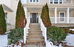 1319 Commons Circle, St Charles, MO 63304