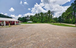 11 Cut-off Road, Perkinston, MS 39573