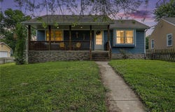 2 E Virginia Street, Paola, KS 66071