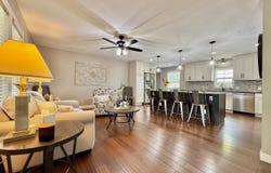 614 E 10th St, Chanute, KS 66720