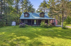 31 Evergreen Drive, China, ME 04358