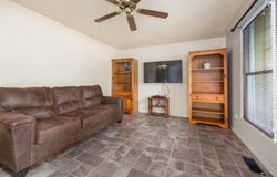 2016 Bradford Drive, Auburn, IN 46706-1052