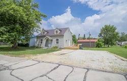 1210 W Hickory Street, Union City, IN 47390