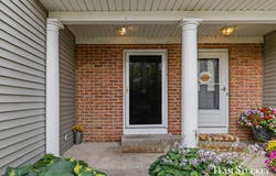 5457 Rivertown Circle SW, Wyoming, MI 49418