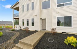 4690 SE 2ND St, Gresham, OR 97080