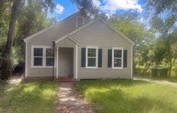975 W Lucas, Beaumont, TX 77706