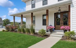 453 Windmill Pl, IowaCity, IA 52245