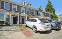 2147 Del Lago Circle, Kennesaw, GA 30152