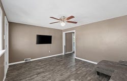303 13th St, Monaca, PA 15061