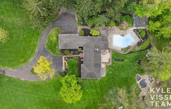 1585 River Oaks Drive SE, Ada, MI 49301