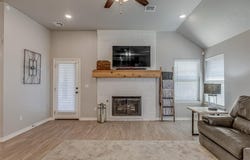 9025 NW 74th Street, Yukon, OK 73099