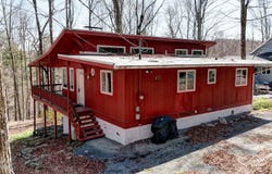 117 N Maple Lane, Greentown, PA 18426