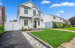 101 Brown Street, Mineola, NY 11501