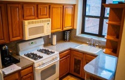 1 Townhouse Place, Great Neck, NY 11021