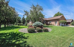 721 Britz Dr, Luverne, MN 56156