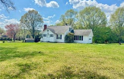 2121/2117 Swan Creek Road, Jonesville, NC 28642