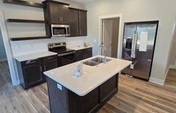 1102 SE 8th, Newton, KS 67114