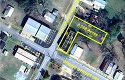 129  NW Hunton Street, Poulan, GA 31781