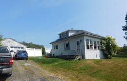 40 Kidder Hill Road, Holden, ME 04429
