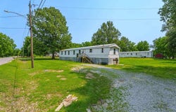 255 E 2nd St, Calhoun, KY 42327
