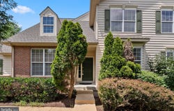 19608 EDGEMONT SQUARE, ASHBURN, VA 20147