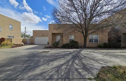 422 PHOENIX Avenue NW, Albuquerque, NM 87107