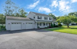 981 Chambers Ct, Bridgewater Twp., NJ 08807-1122