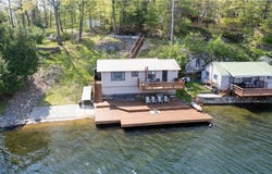 556 West Shore, Hammond, NY 13646