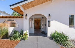 5160 YORK HILL DR, Hood River, OR 97031