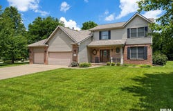 11 LAHOOD Lane, Washington, IL 61571