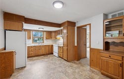 352 2nd Street, Gaylord, MN 55334
