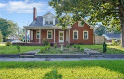1301 N Pine Street, Lumberton, NC 28358