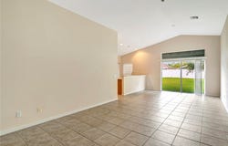 427 Lexington Avenue SW, Vero Beach, FL 32962