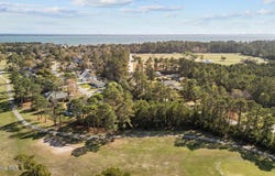 215 Oak Drive, Morehead City, NC 28557