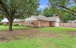 229 Tampico Drive, Hewitt, TX 76643