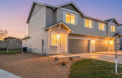 900 SE Starview Avenue, Madras, OR 97741