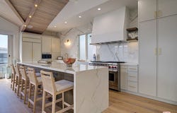 209 19th St, Manhattan Beach, CA 90266