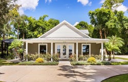 2945 LAKESHORE DRIVE, MOUNT DORA, FL 32757
