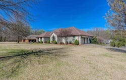 216 Doubletree Ln, Florence, AL 35634