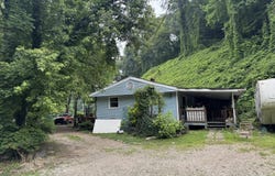 181 Ma and Pa Road, Jackson, KY 41339