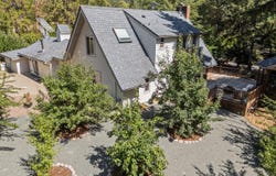 3806 Jumpoff Joe Creek Road, Grants Pass, OR 97526