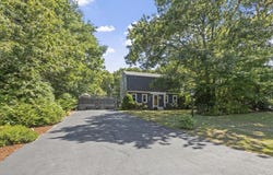 29 Winston Avenue, Buzzards Bay, MA 02532