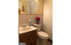 1 PLUMBRIDGE DRIVE, LEVITTOWN, PA 19056