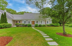 19 Angus Way, Centerville, MA 02632